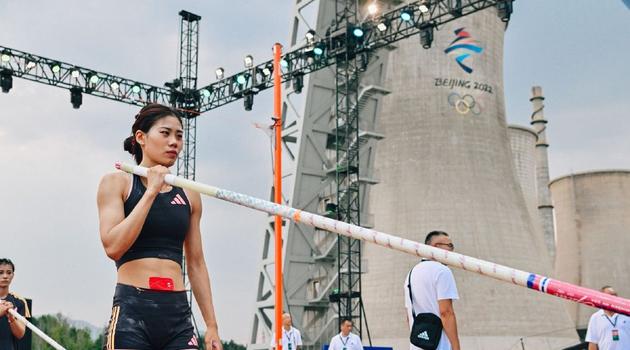 埃德尔：苏宁夺冠后张氏父子消失了，我们有好几个月没拿到工资